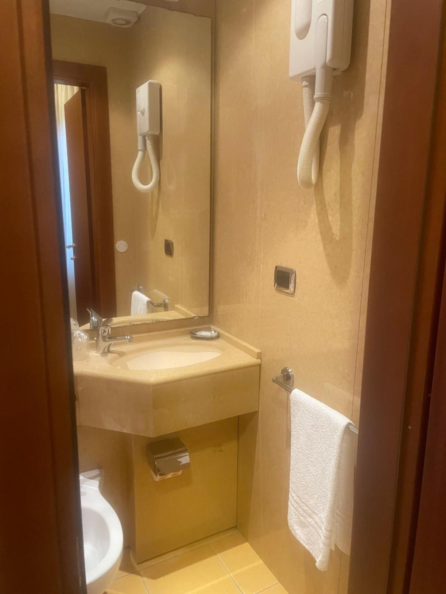 Hotel Mondial Rapallo Kamer foto