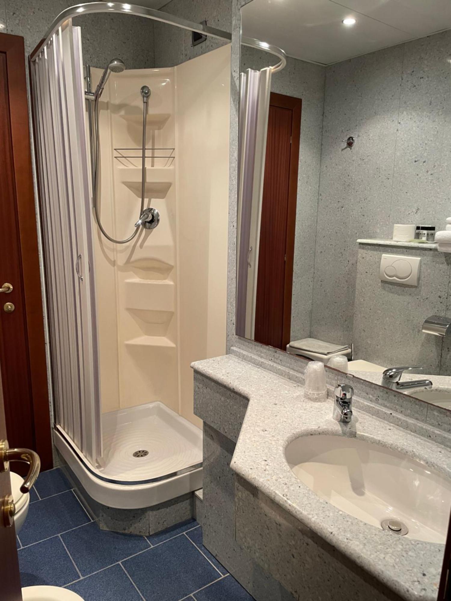 Hotel Mondial Rapallo Kamer foto