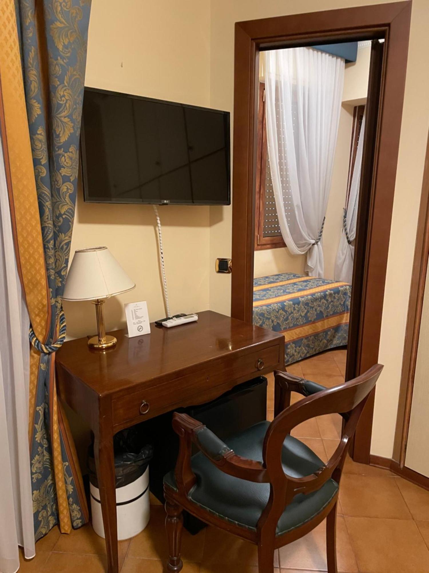 Hotel Mondial Rapallo Kamer foto