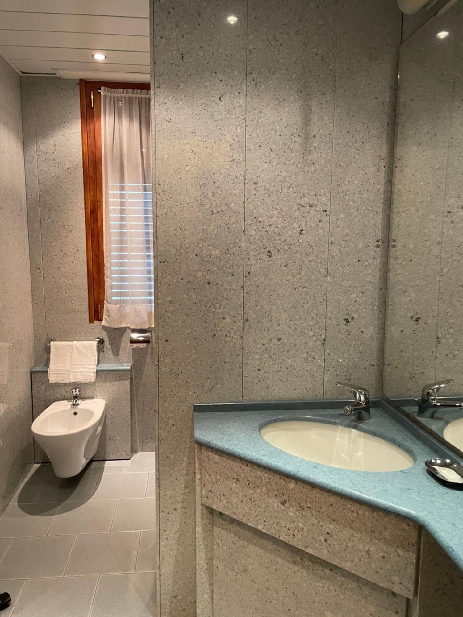 Hotel Mondial Rapallo Kamer foto
