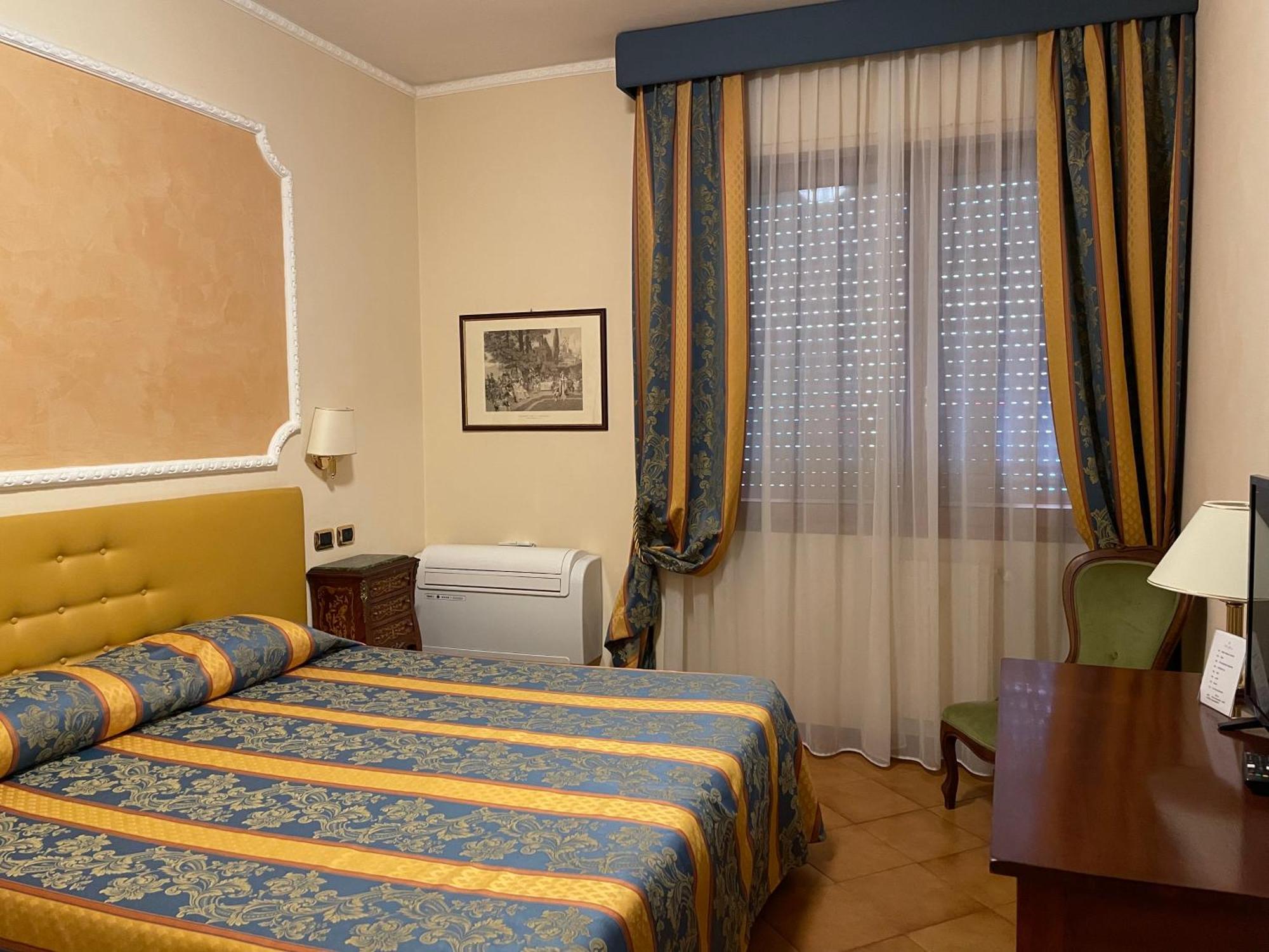 Hotel Mondial Rapallo Kamer foto