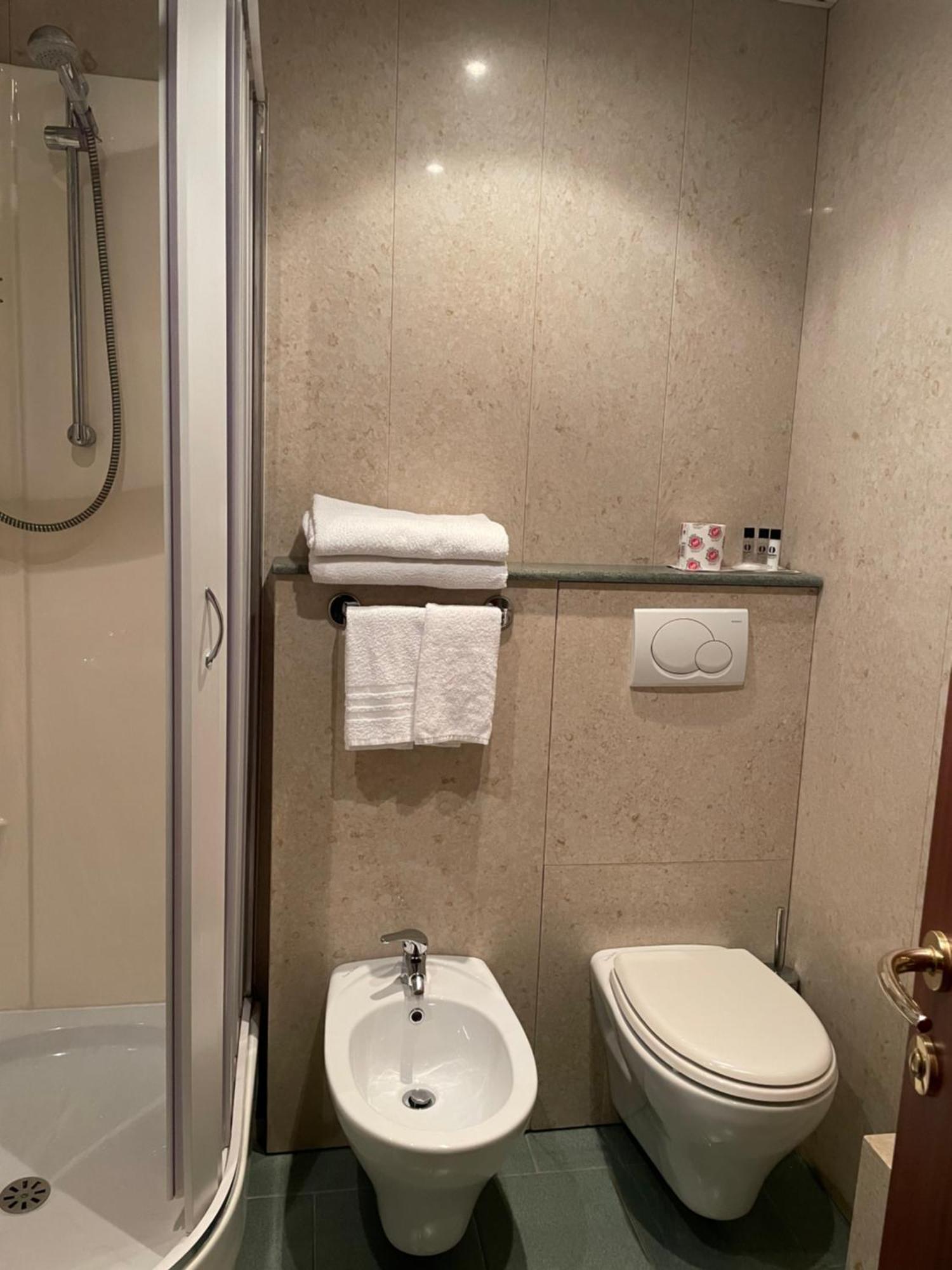 Hotel Mondial Rapallo Kamer foto