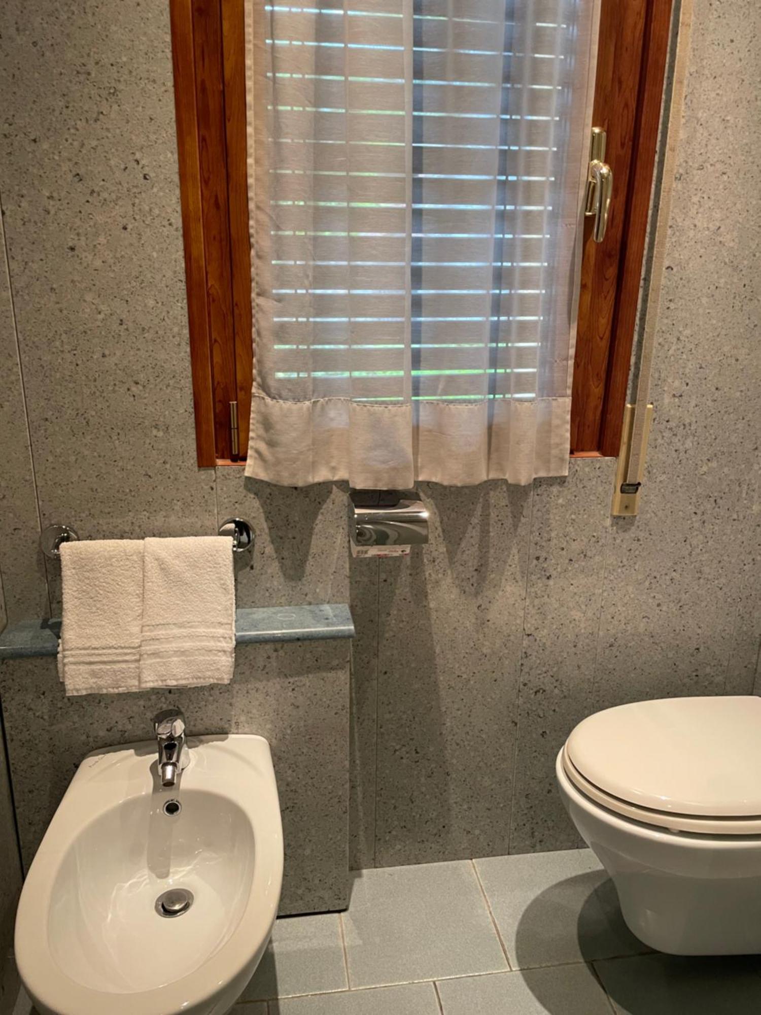 Hotel Mondial Rapallo Kamer foto
