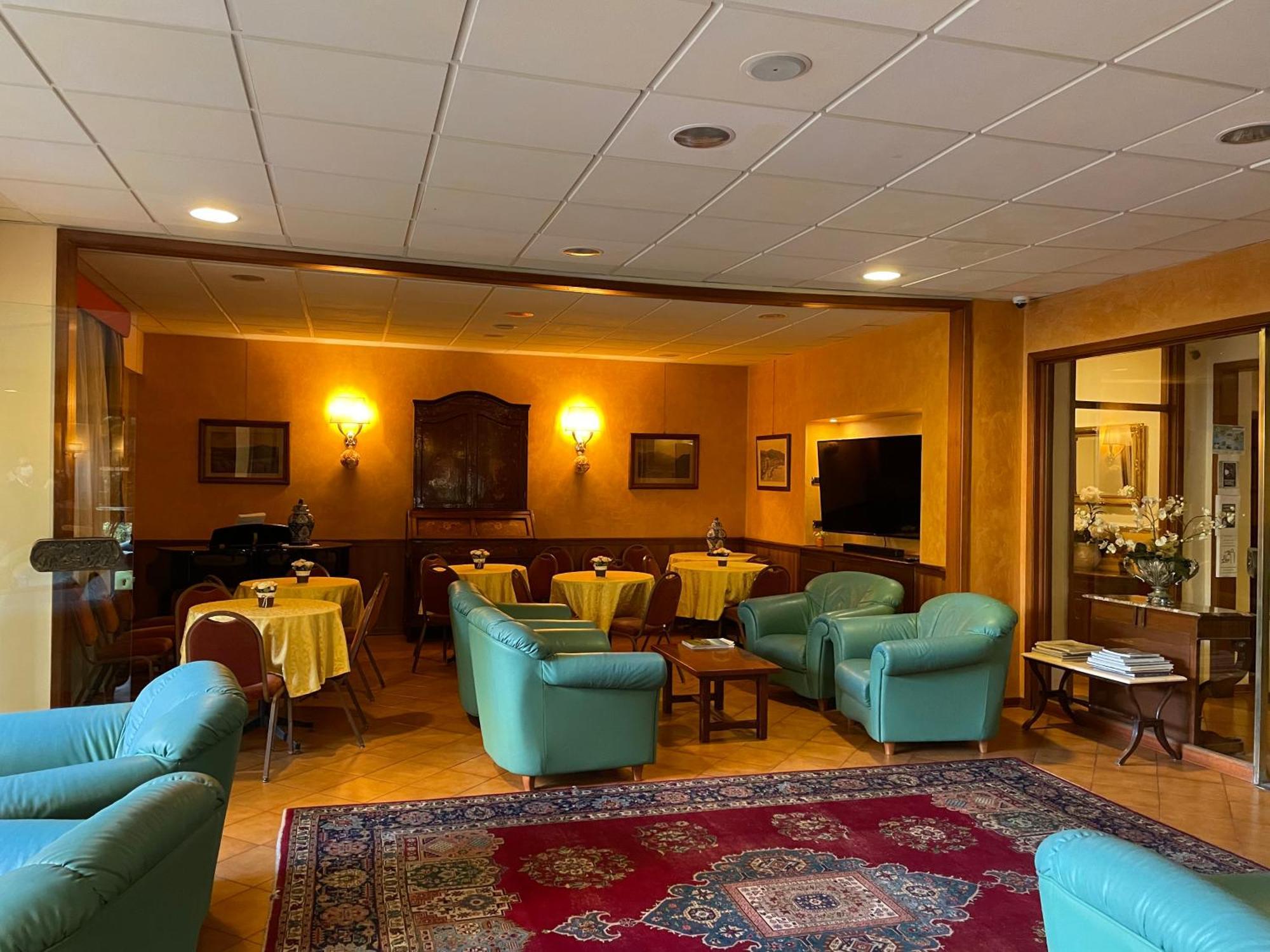 Hotel Mondial Rapallo Buitenkant foto