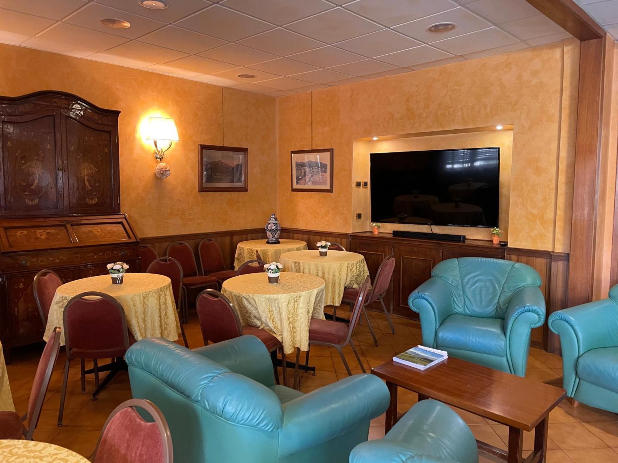 Hotel Mondial Rapallo Buitenkant foto